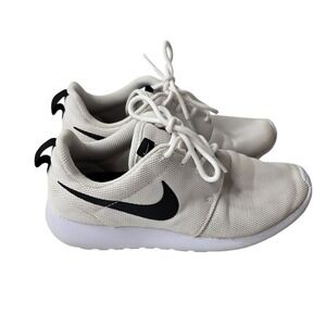 Nike Roshe One White Black Sneakers Athletic Running Shoes‎